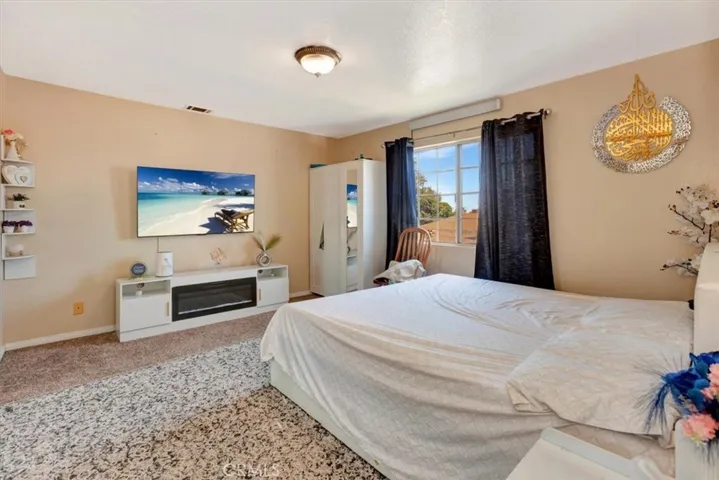 12725 Barlin Avenue, Downey, California 90242