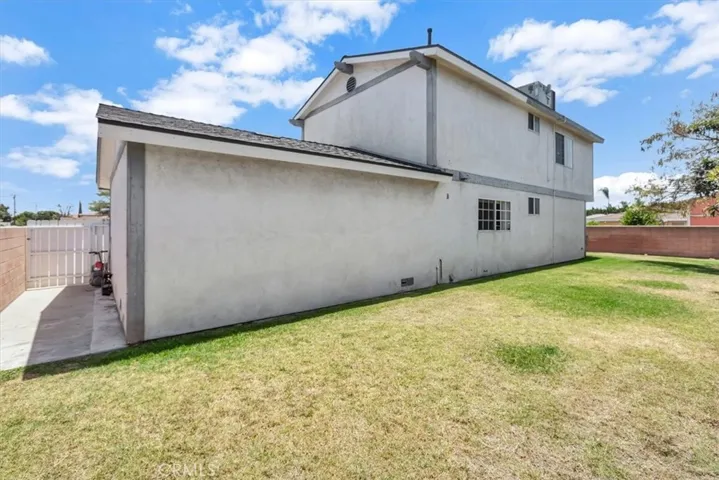 12725 Barlin Avenue, Downey, California 90242