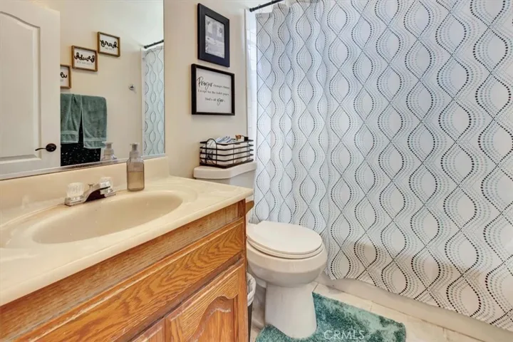 12725 Barlin Avenue, Downey, California 90242