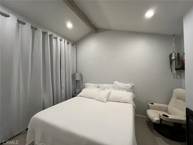 1120 Sandi, Costa Mesa, California 92627