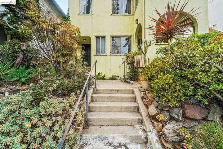 4035 Howe St, Oakland, California 94611