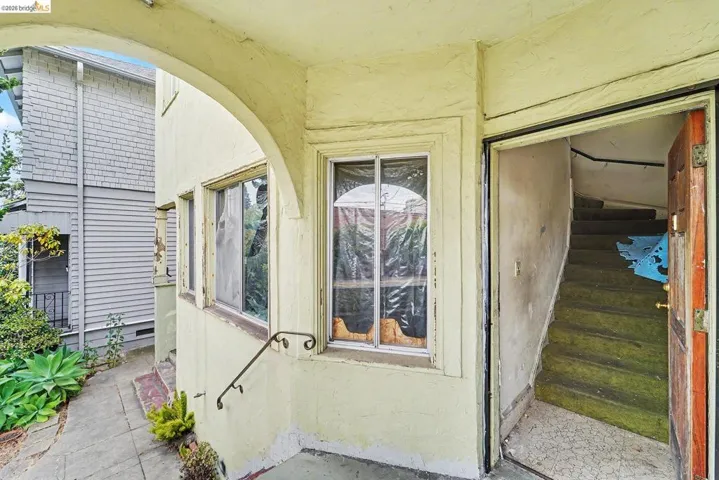 4035 Howe St, Oakland, California 94611