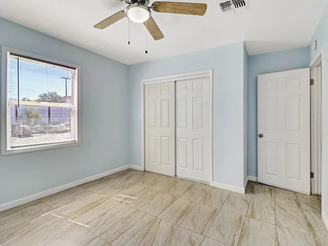 38-13315 La Mesa Drive-38