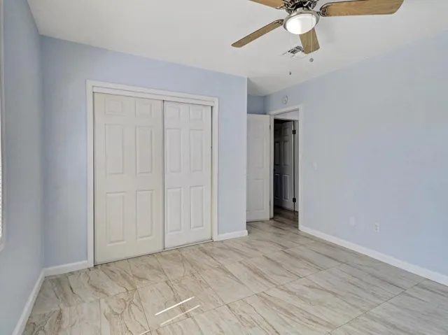39-13315 La Mesa Drive-39