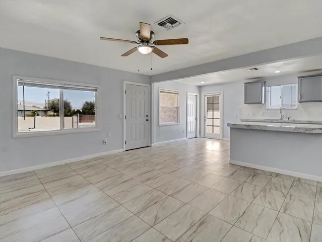 19-13315 La Mesa Drive-19