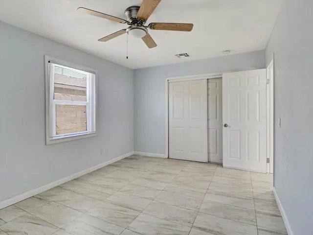 32-13315 La Mesa Drive-32