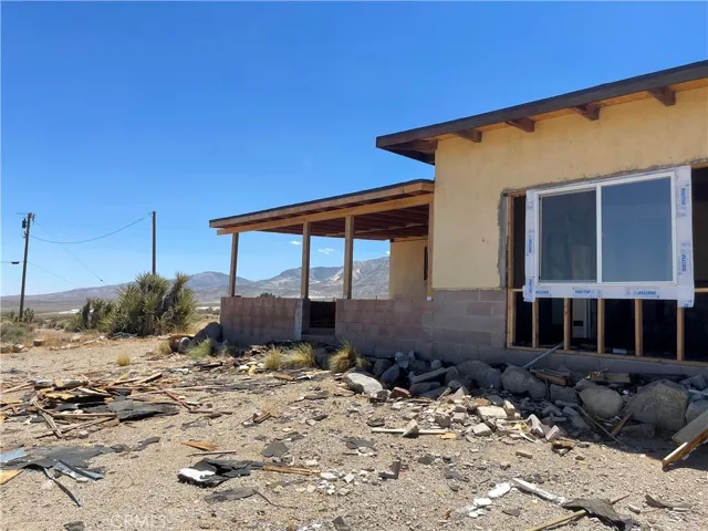 7362 Mesa Road, Lucerne Valley, California 92356