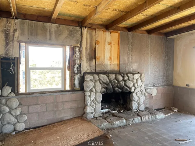 7362 Mesa Road, Lucerne Valley, California 92356