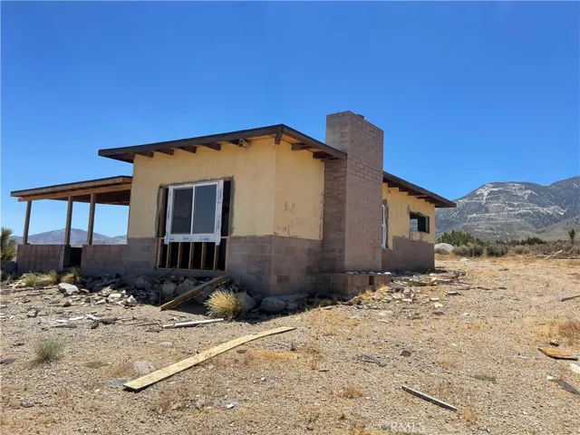 7362 Mesa Road, Lucerne Valley, California 92356