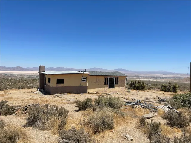 7362 Mesa Road, Lucerne Valley, California 92356