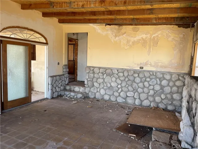 7362 Mesa Road, Lucerne Valley, California 92356