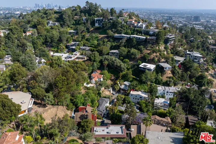 2422 Cazaux Place, Los Angeles, California 90068
