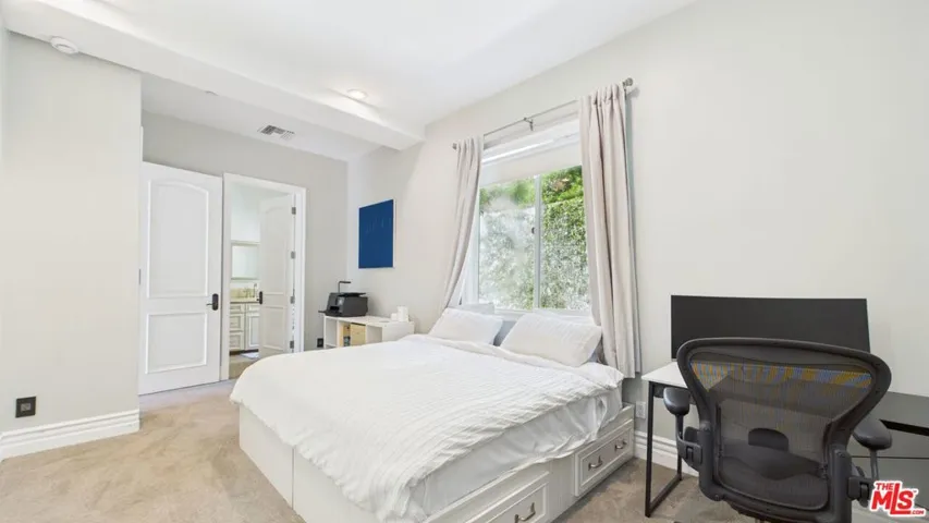 2422 Cazaux Place, Los Angeles, California 90068