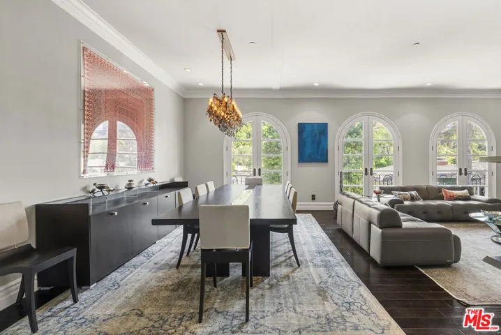 2422 Cazaux Place, Los Angeles, California 90068