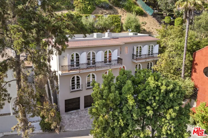 2422 Cazaux Place, Los Angeles, California 90068