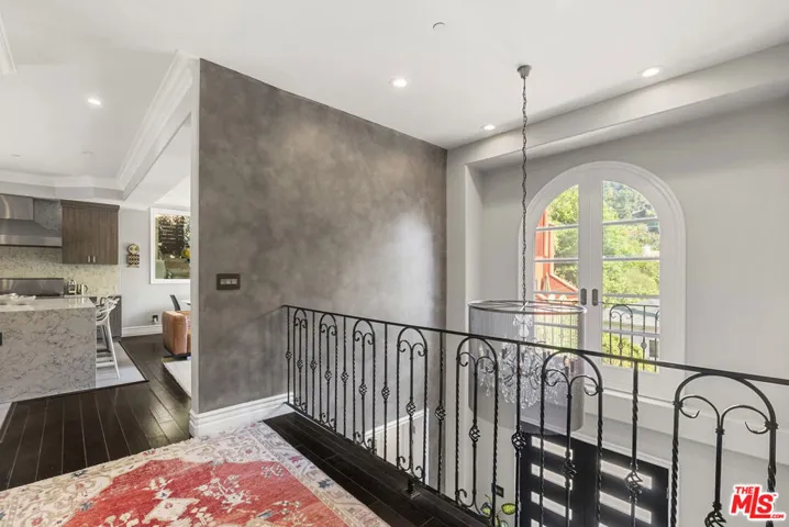 2422 Cazaux Place, Los Angeles, California 90068