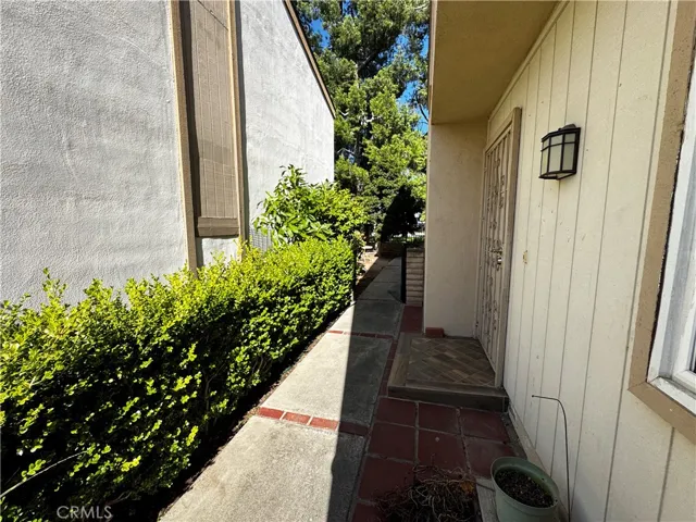 71 Willow Tree, Irvine, California 92612