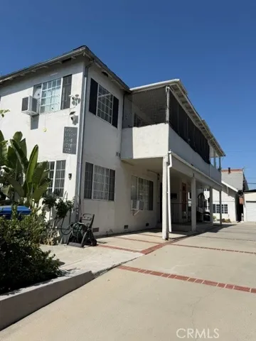 1717 N Berendo, Los Angeles, California 90027