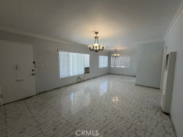 1717 N Berendo, Los Angeles, California 90027