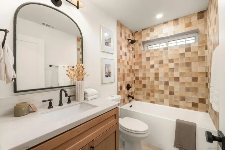 11337 Caprice Pl, Escondido, California 92026