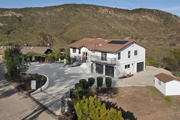 11337 Caprice Pl, Escondido, California 92026