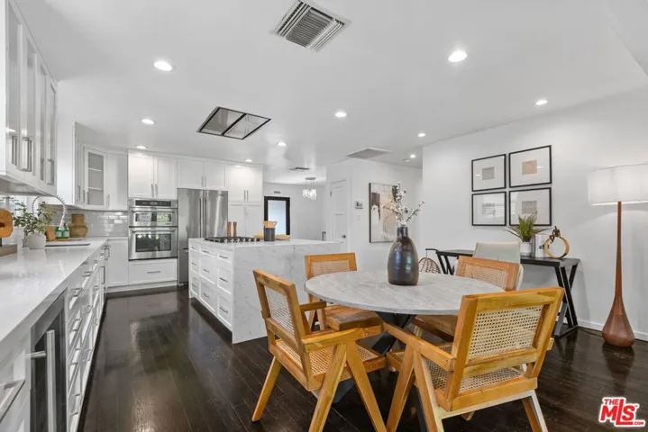 4460 Stansbury Avenue, Sherman Oaks, California 91423