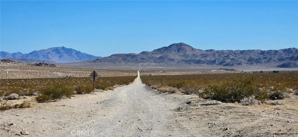 800 Green Rock Mine Rd. Near, Lucerne Valley, California 92356