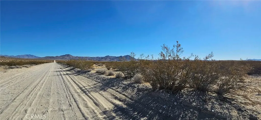800 Green Rock Mine Rd. Near, Lucerne Valley, California 92356