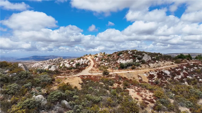 790 Crazy Horse Canyon Dr., Aguanga, California 92536