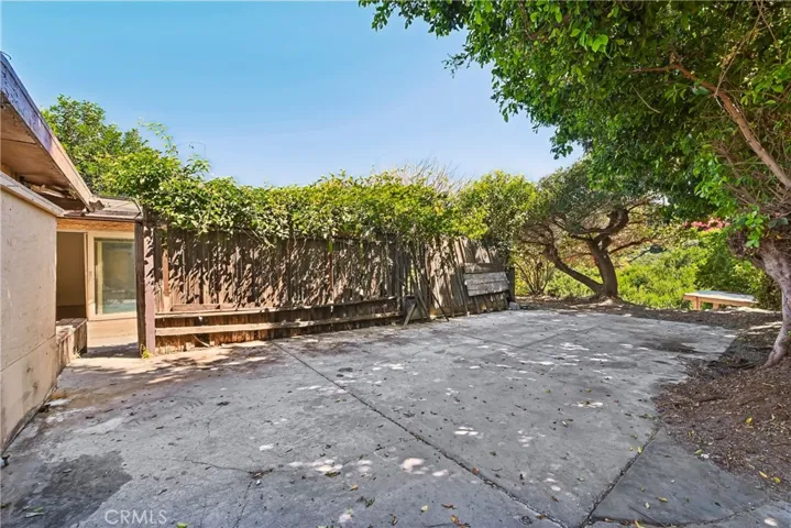 96 Rockinghorse Road, Rancho Palos Verdes, California 90275