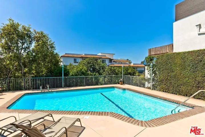 5651 Windsor Way 105, Culver City, California 90230