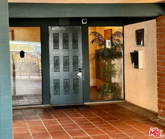5651 Windsor Way 105, Culver City, California 90230
