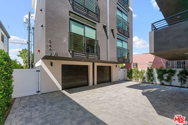 5443 Blackwelder Street, Los Angeles, California 90016
