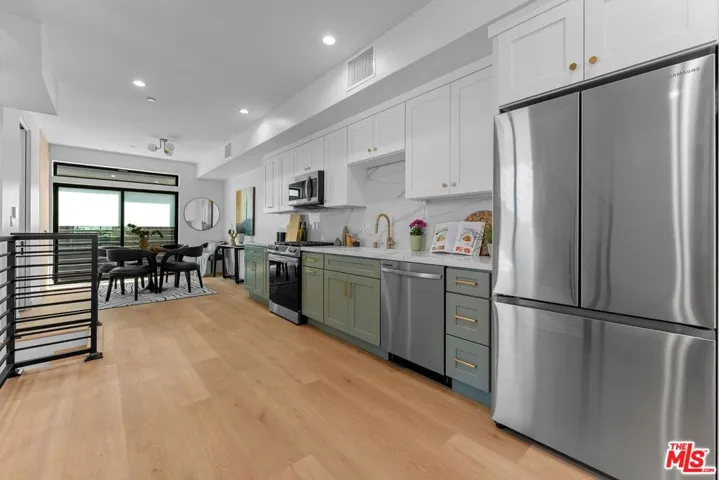 5443 Blackwelder Street, Los Angeles, California 90016