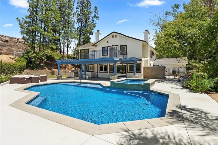 15605 Creekview Trail, Riverside, California 92506