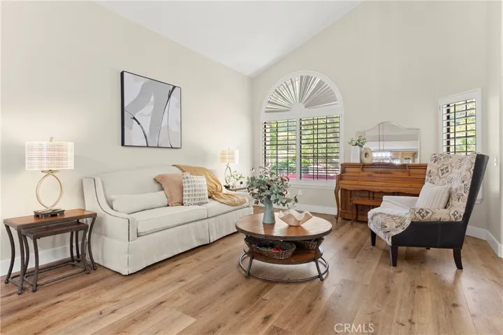 15605 Creekview Trail, Riverside, California 92506
