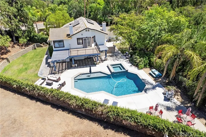 15605 Creekview Trail, Riverside, California 92506