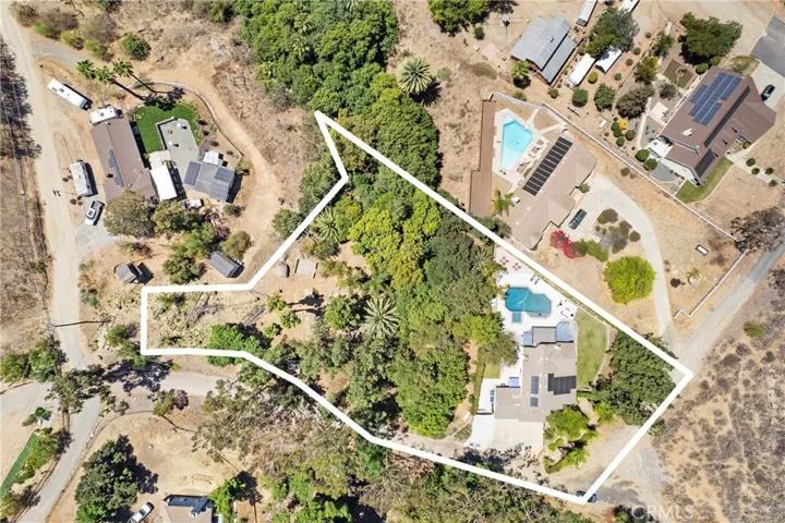15605 Creekview Trail, Riverside, California 92506