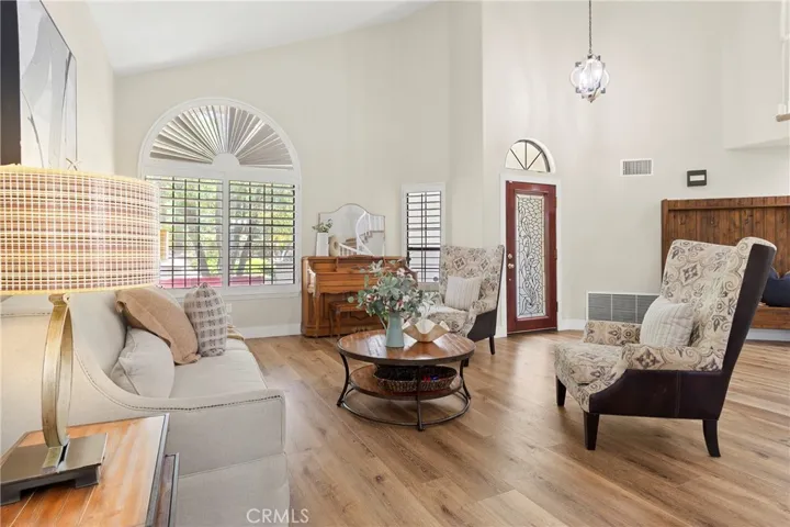 15605 Creekview Trail, Riverside, California 92506