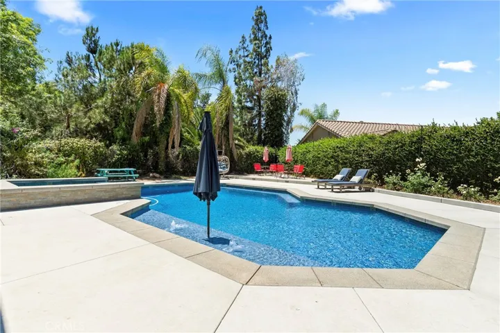 15605 Creekview Trail, Riverside, California 92506