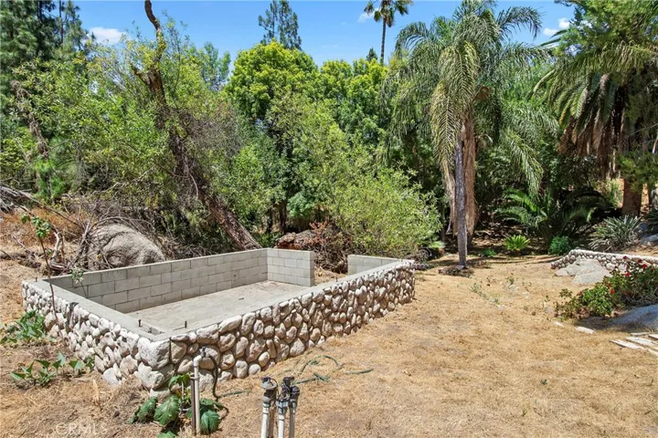 15605 Creekview Trail, Riverside, California 92506