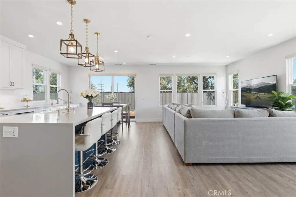 2010 Brentwood Place, Claremont, California 91711 — photo 4