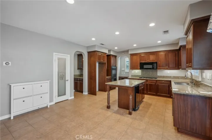 7961 Spaniel Court, Eastvale, California 92880
