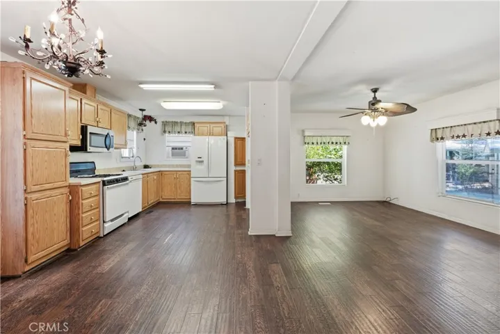 22899 Byron 16, Crestline, California 92325