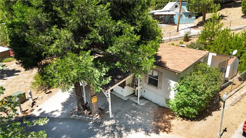 22899 Byron 16, Crestline, California 92325