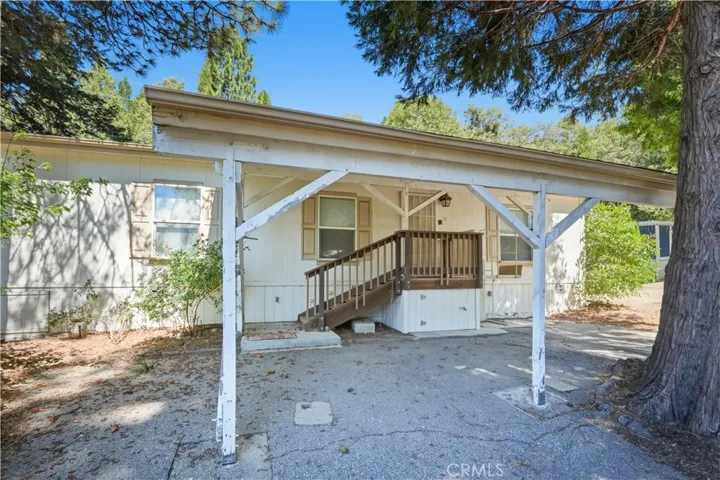 22899 Byron 16, Crestline, California 92325