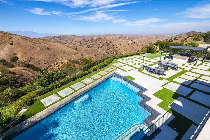 27055 Big Horn Mountain, Yorba Linda, California 92887
