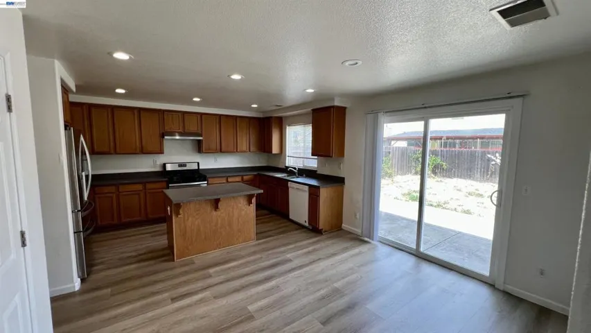 2249 Chamberlain St, Stockton, California 95212
