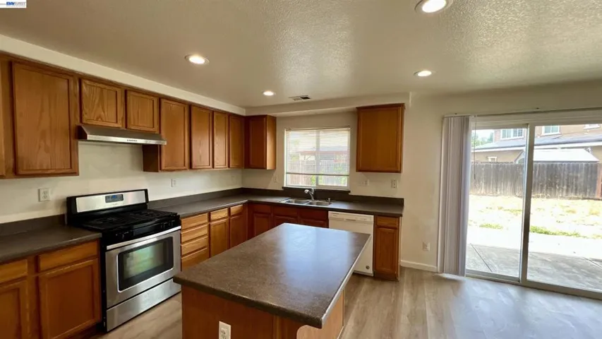 2249 Chamberlain St, Stockton, California 95212