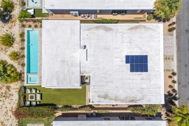 Roof w/ Solar